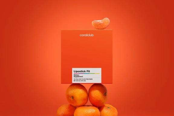 Lipostick Fit – complemento alimenticio con edulcorantes. Contiene cafeína (1,1 mg en 1 sobre/2,2 mg en 2 sobres). No recomendado para niños ni mujeres embarazadas. Volumen: 225 ml (15 х 15 ml).