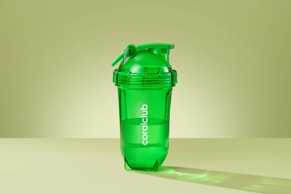 Coctelera coralclub, verde